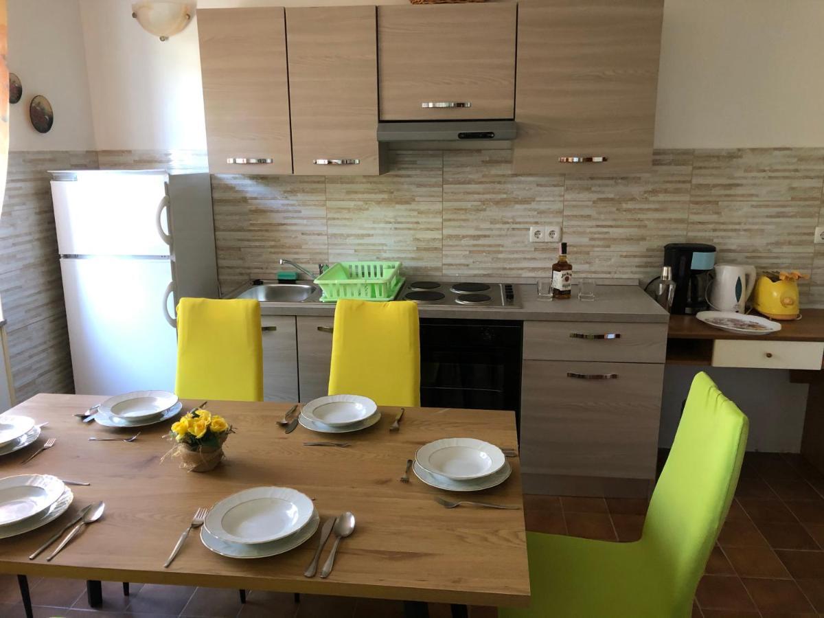 Apartments Ankica Kampor 外观 照片