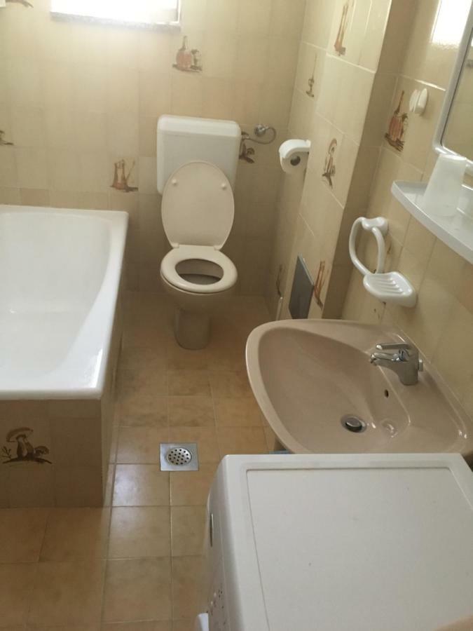 Apartments Ankica Kampor 外观 照片