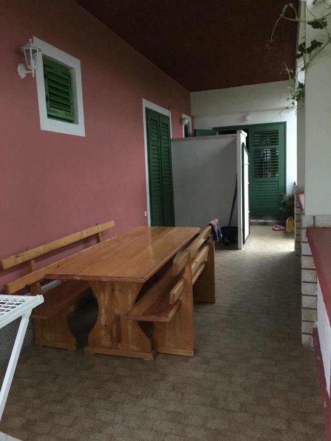 Apartments Ankica Kampor 外观 照片